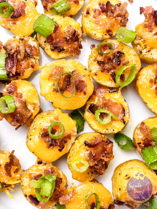 Mini Baked Potatoes on Rhombus - Image 2