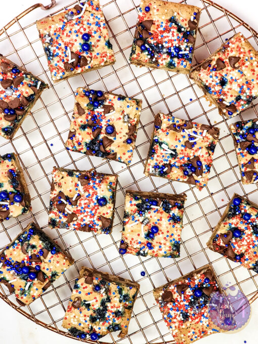4th of July Chocolate Chip Cookie Bars on Gold Marble - Image 4