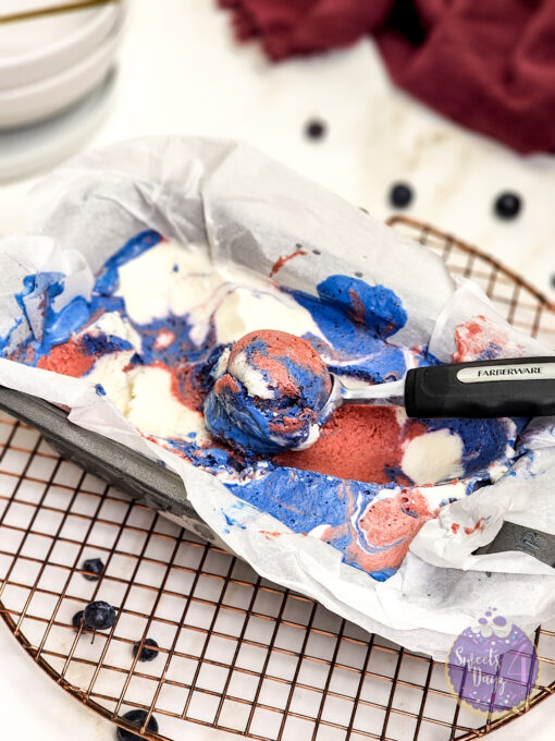 4th of July Sherbert Ice Cream on Gold Marble - Image 2