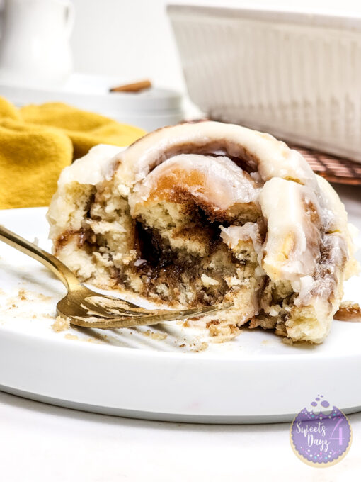Gooey Classic Cinnamon Roll on Gold Marble