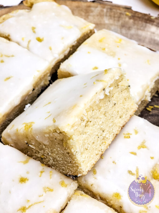 Lemon Blondies on Rhombus - Image 4