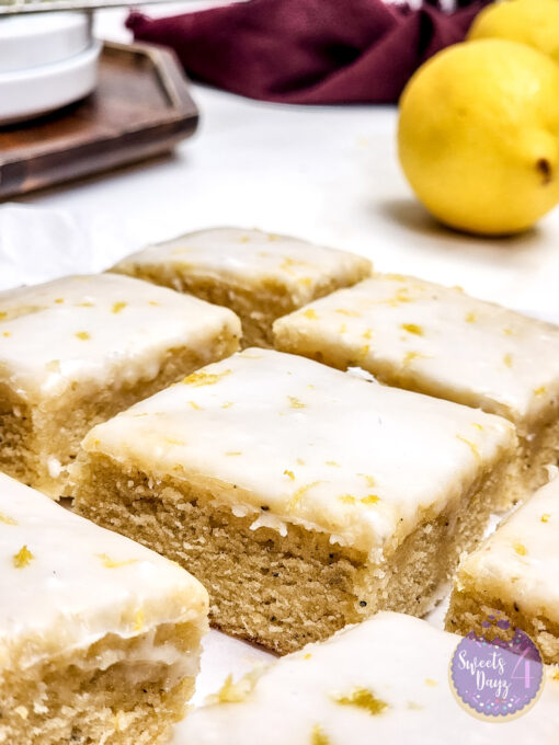 Lemon Blondies on Gold Marble - Image 4
