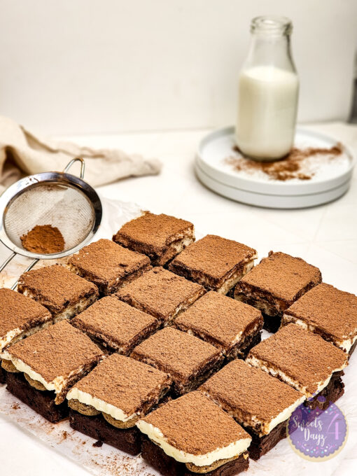 Tiramisu Brownies on Rhombus - Image 2