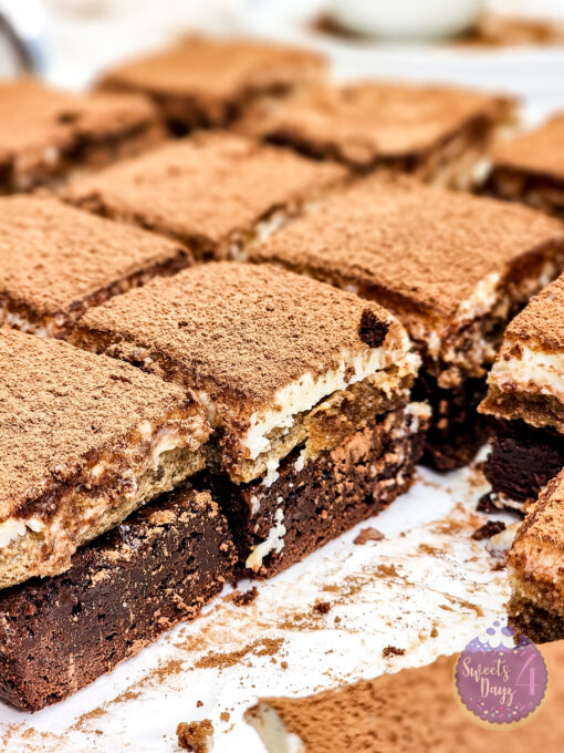 Tiramisu Brownies on Rhombus - Image 4