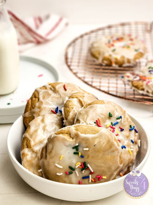 Strawberry Poptart Cookies on Rhombus - Image 3