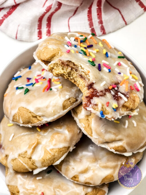 Strawberry Poptart Cookies on Rhombus - Image 5