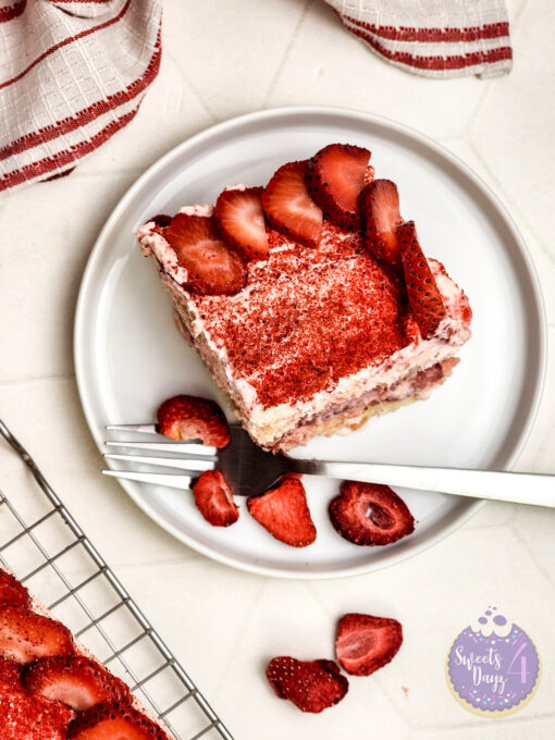 Strawberry Tiramisu on Rhombus - Image 4