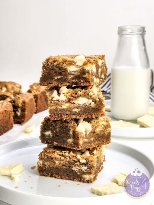 Thick White Chocolate Blondies on Rhombus - Image 2