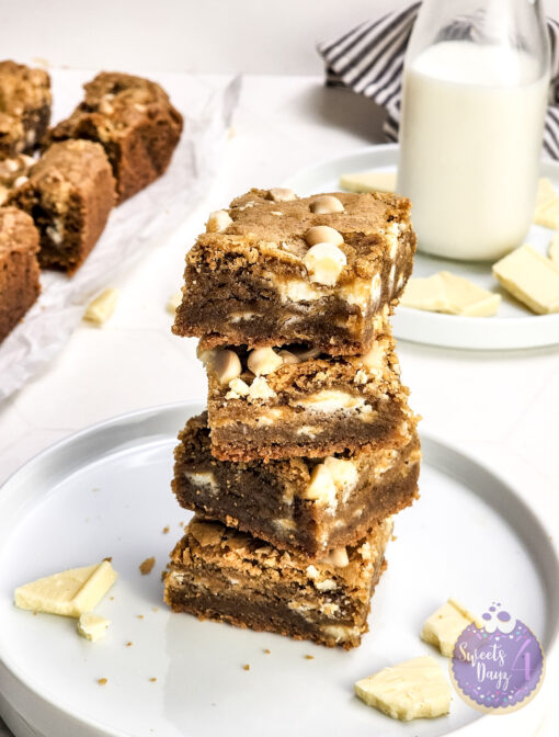 Thick White Chocolate Blondies on Rhombus - Image 3