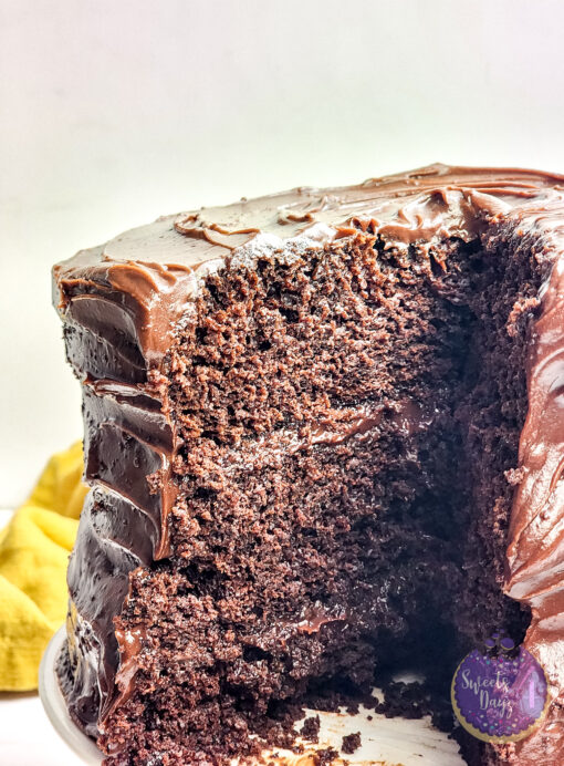 Copycat Matildas Chocolate Cake on Rhombus - Image 3