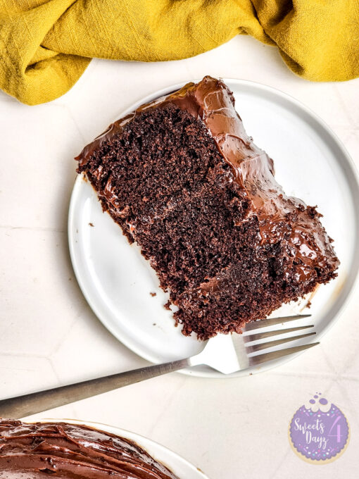 Copycat Matildas Chocolate Cake on Rhombus - Image 6