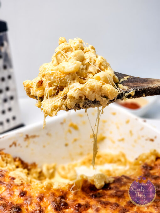 4 Cheese Mac n Cheese on Gold Marble