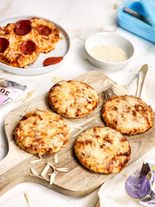 Mini Pizzas on Gold Marble - Image 5