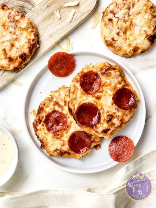 Mini Pizzas on Gold Marble - Image 8