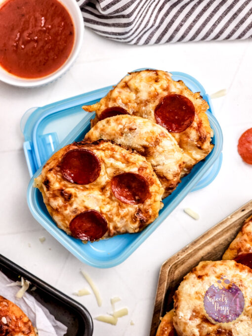 Mini Pizzas on Rhombus - Image 10