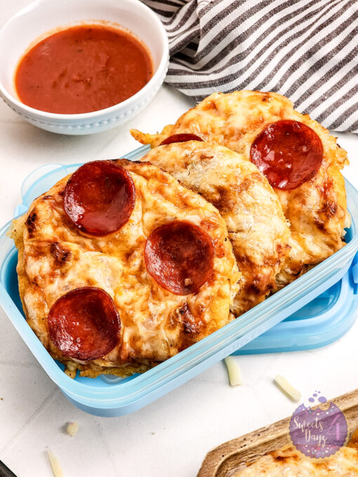 Mini Pizzas on Rhombus - Image 9