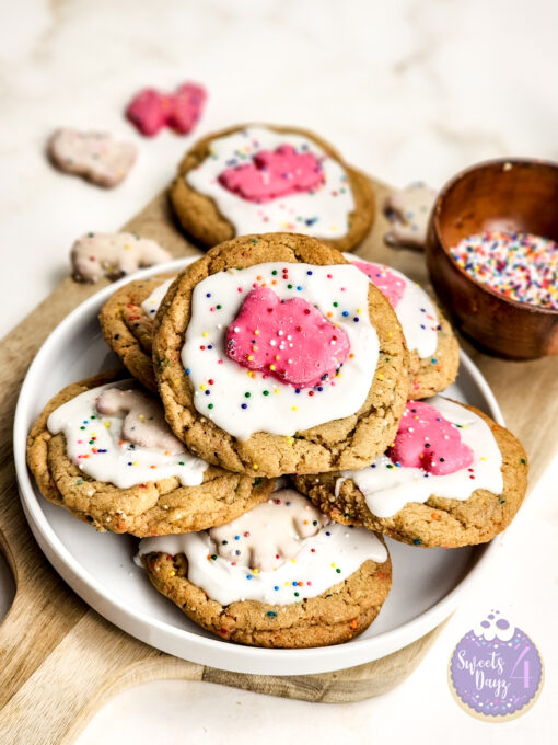 Frosted Animal Cracker Cookies on Gold Marble - Image 2