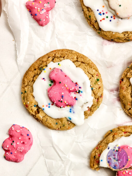 Frosted Animal Cracker Cookies on Rhombus - Image 5