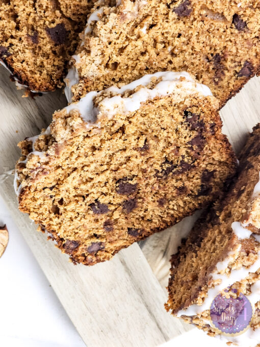 Gingerbread Streusel Loaf on Rhombus - Image 5